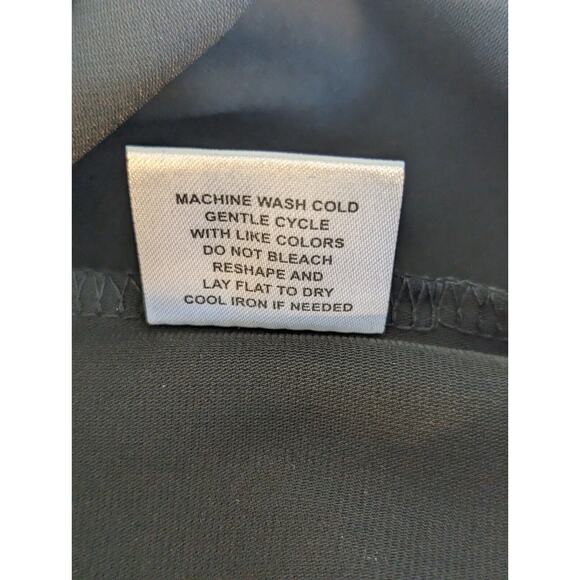 Shannon Ford New York Women's 2X Black Blouse Gold Diamond Pattern New - Picture 7 of 11